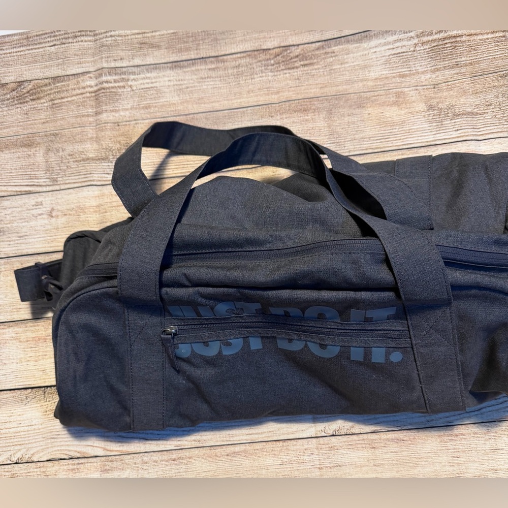 Nike grey gym bag